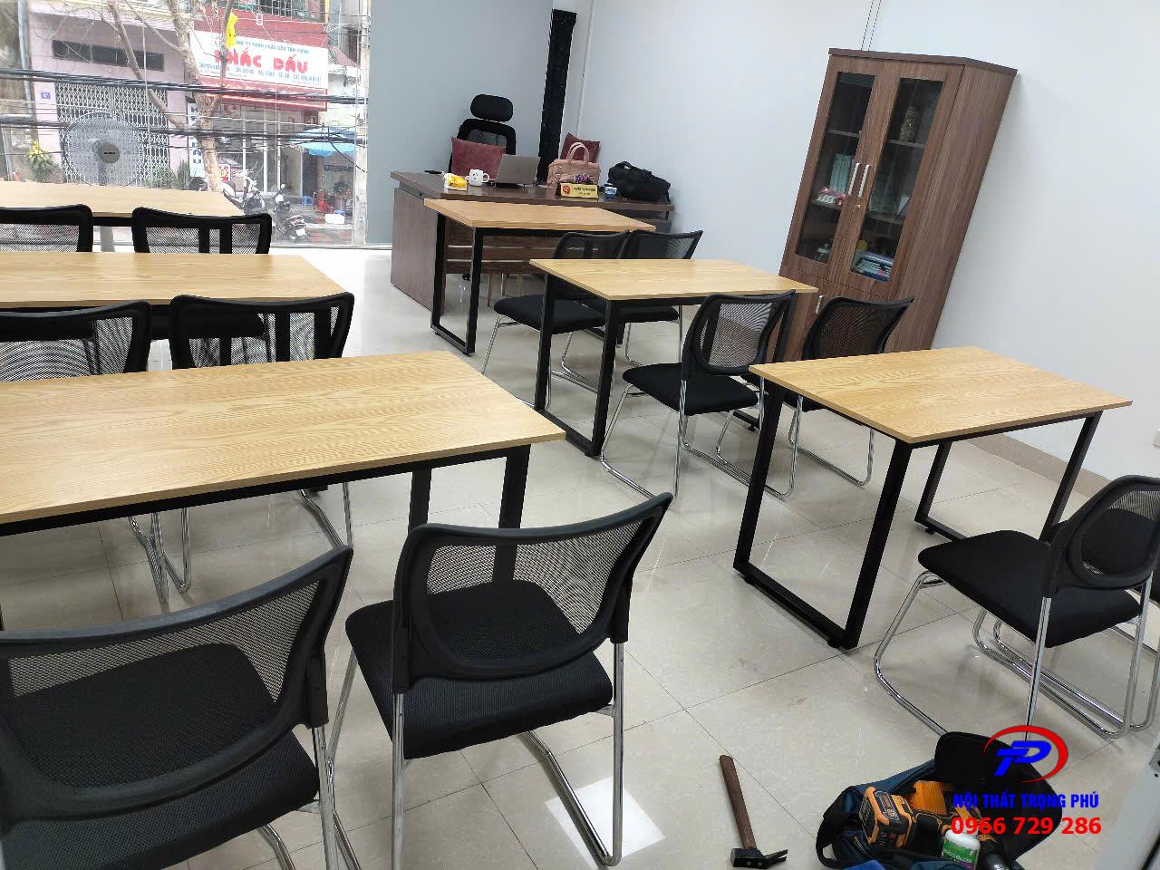 Bàn làm việc chữ U văn phòng giá rẻ mã TPU6012