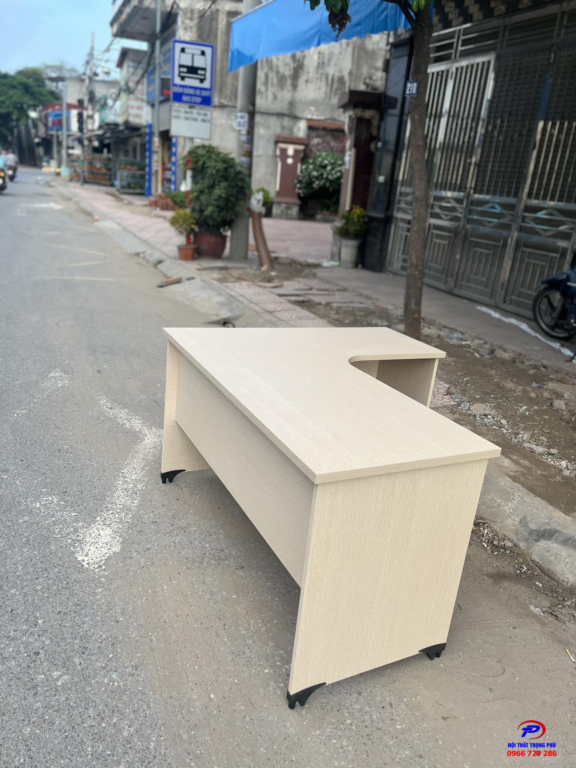 Bàn lượn trái / bàn lượn phải TP-ATL14 1.2x1.4m gỗ công nghiệp Melamine