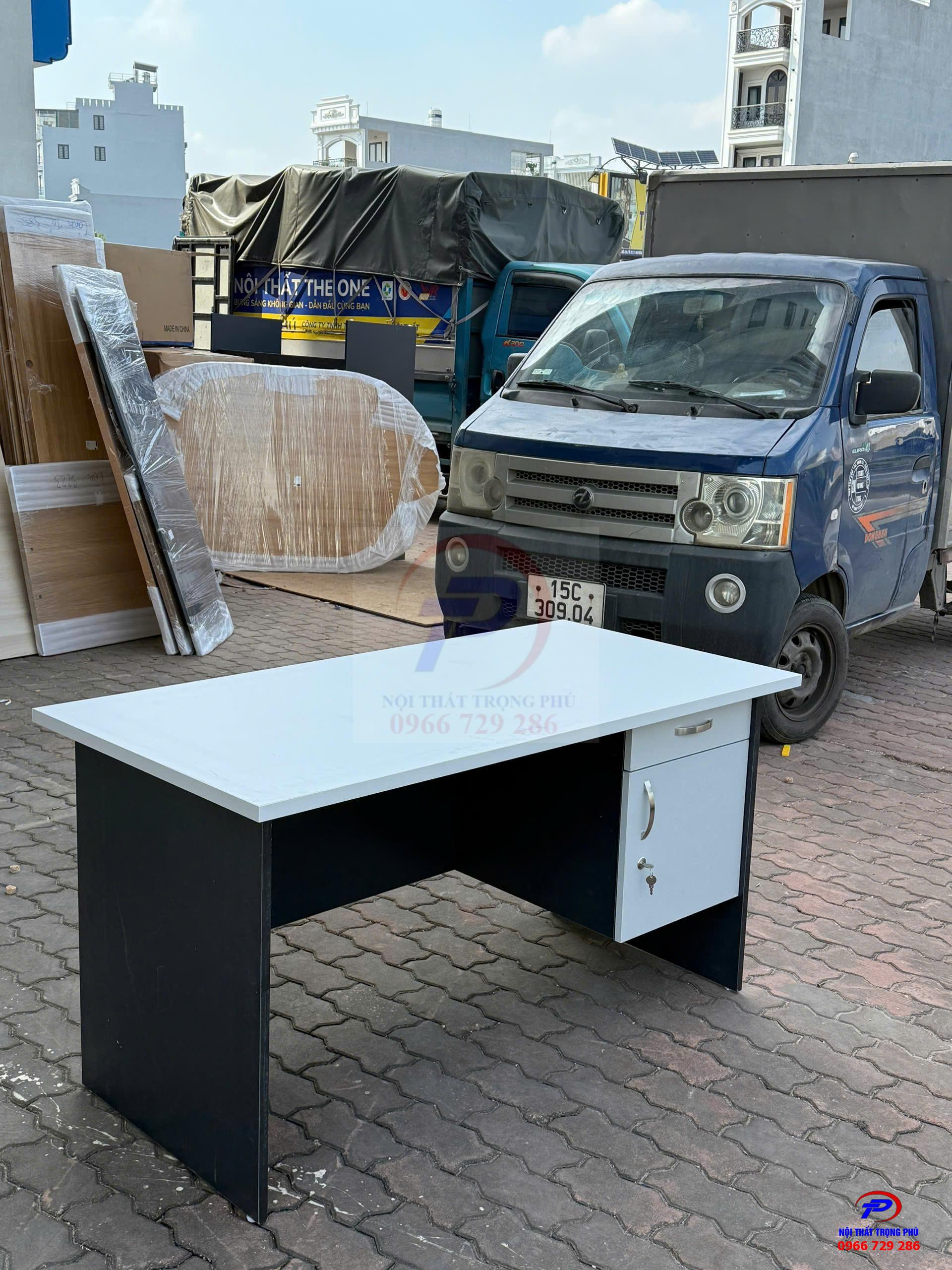 Bàn làm việc văn phòng gỗ công nghiệp hộc treo màu ghi chì 140x70x75cm