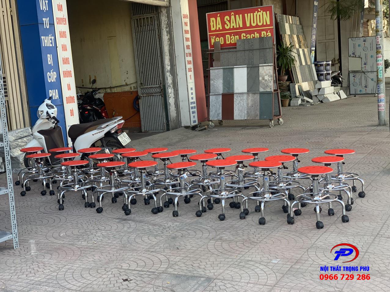 Ghế chức năng GCN101 đệm nhựa