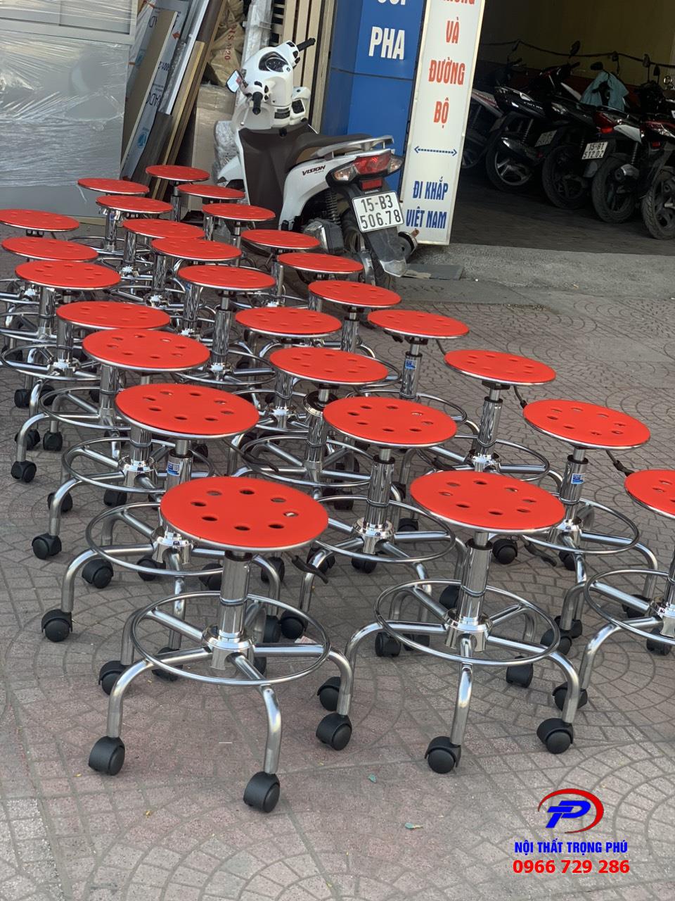 Ghế chức năng GCN101 đệm nhựa