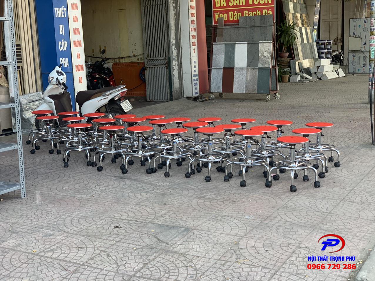 Ghế chức năng GCN101 đệm nhựa