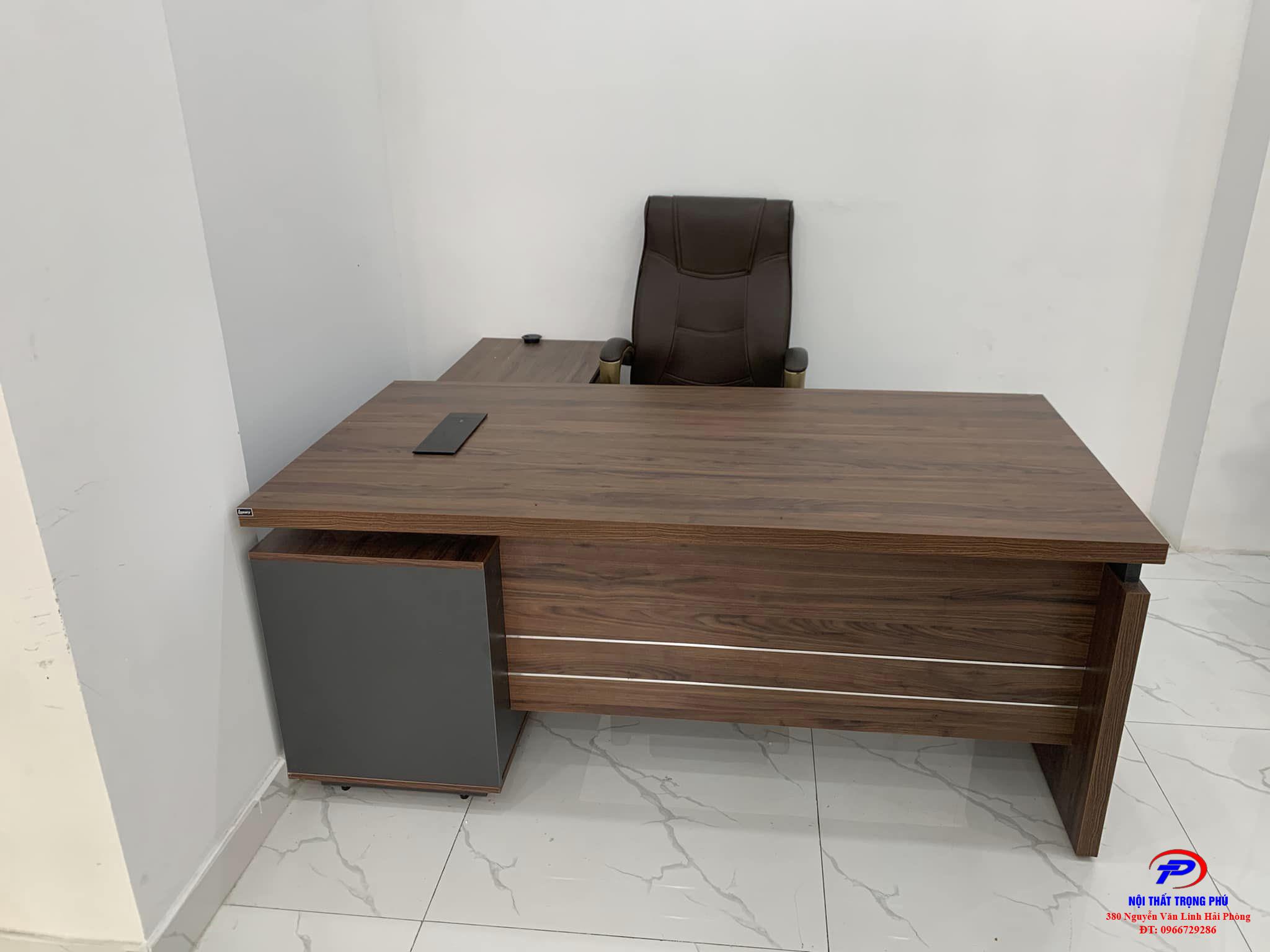Bàn giám đốc LUX2018V3