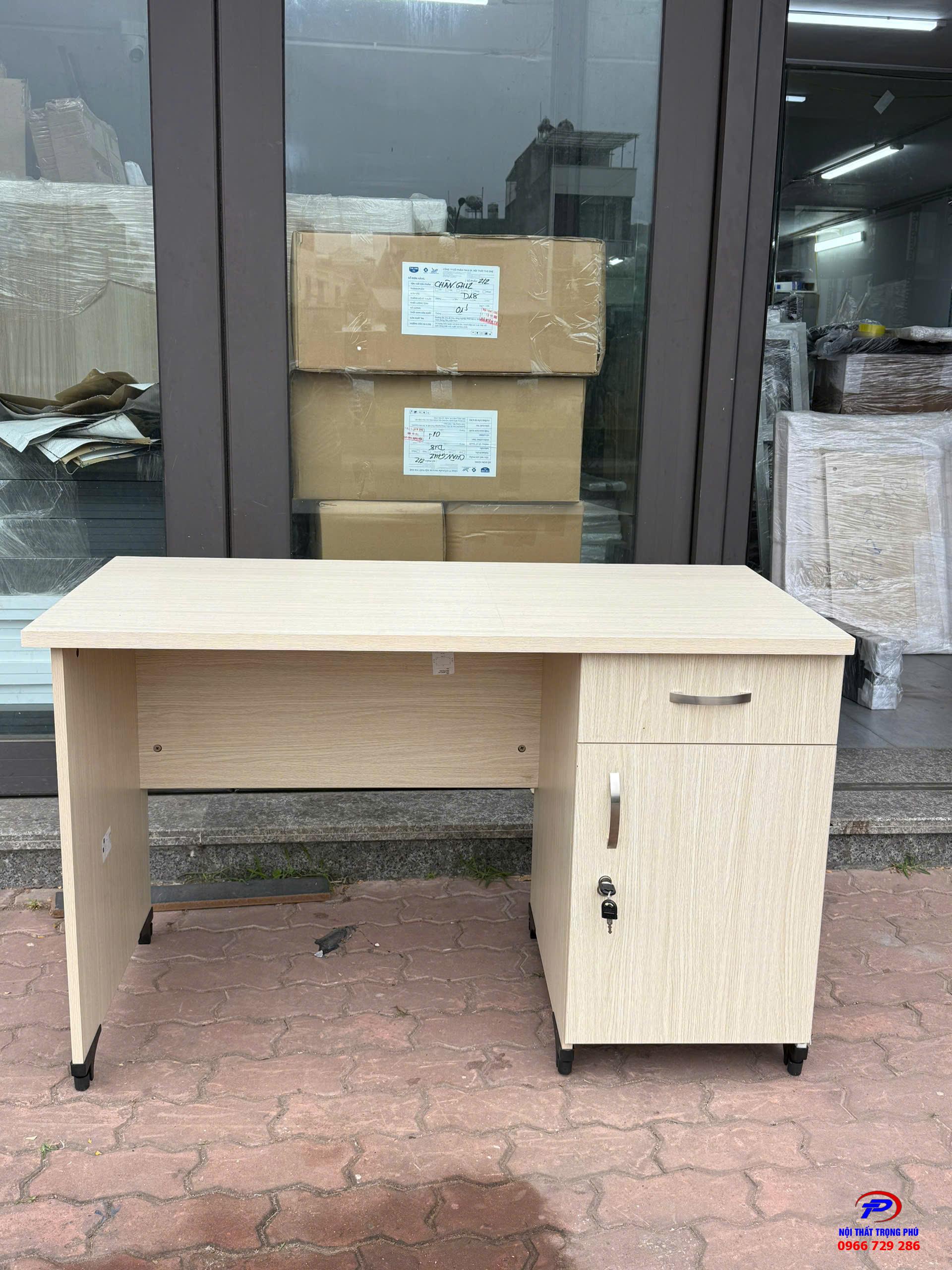 Bàn làm việc nhân viên 1m2 có hộc liền, 1 ngăn kéo 1 cánh mở – TP120SHL3C