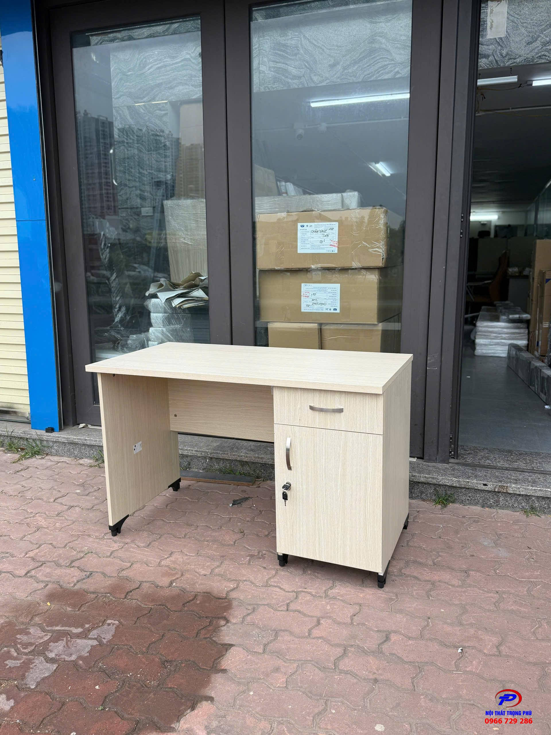 Bàn làm việc nhân viên 1m2 có hộc liền, 1 ngăn kéo 1 cánh mở – TP120SHL3C