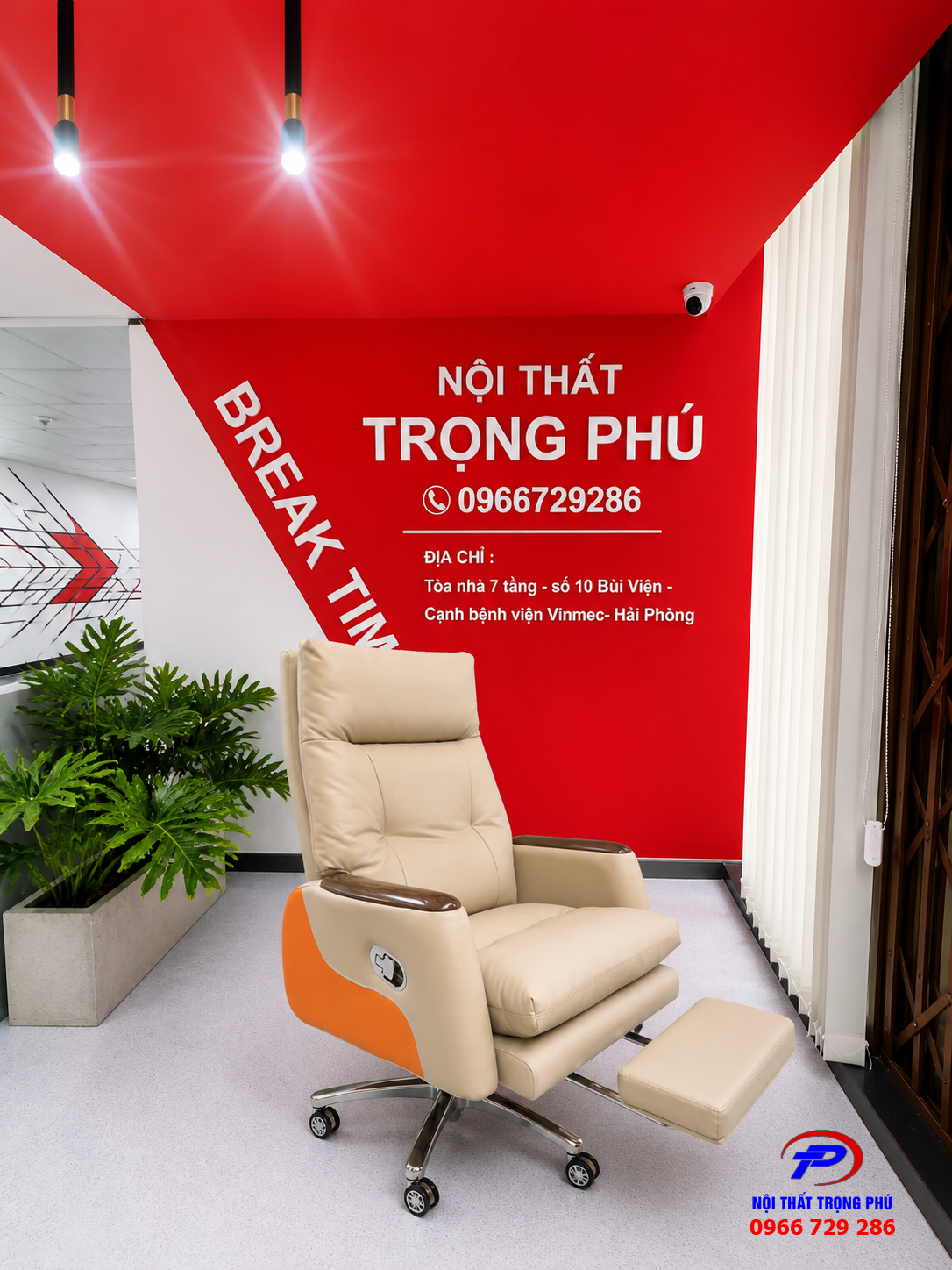 Ghế Lãnh Đạo HLY Tay Gỗ Da PU Cao Cấp Có Gác Chân Thư Giãn