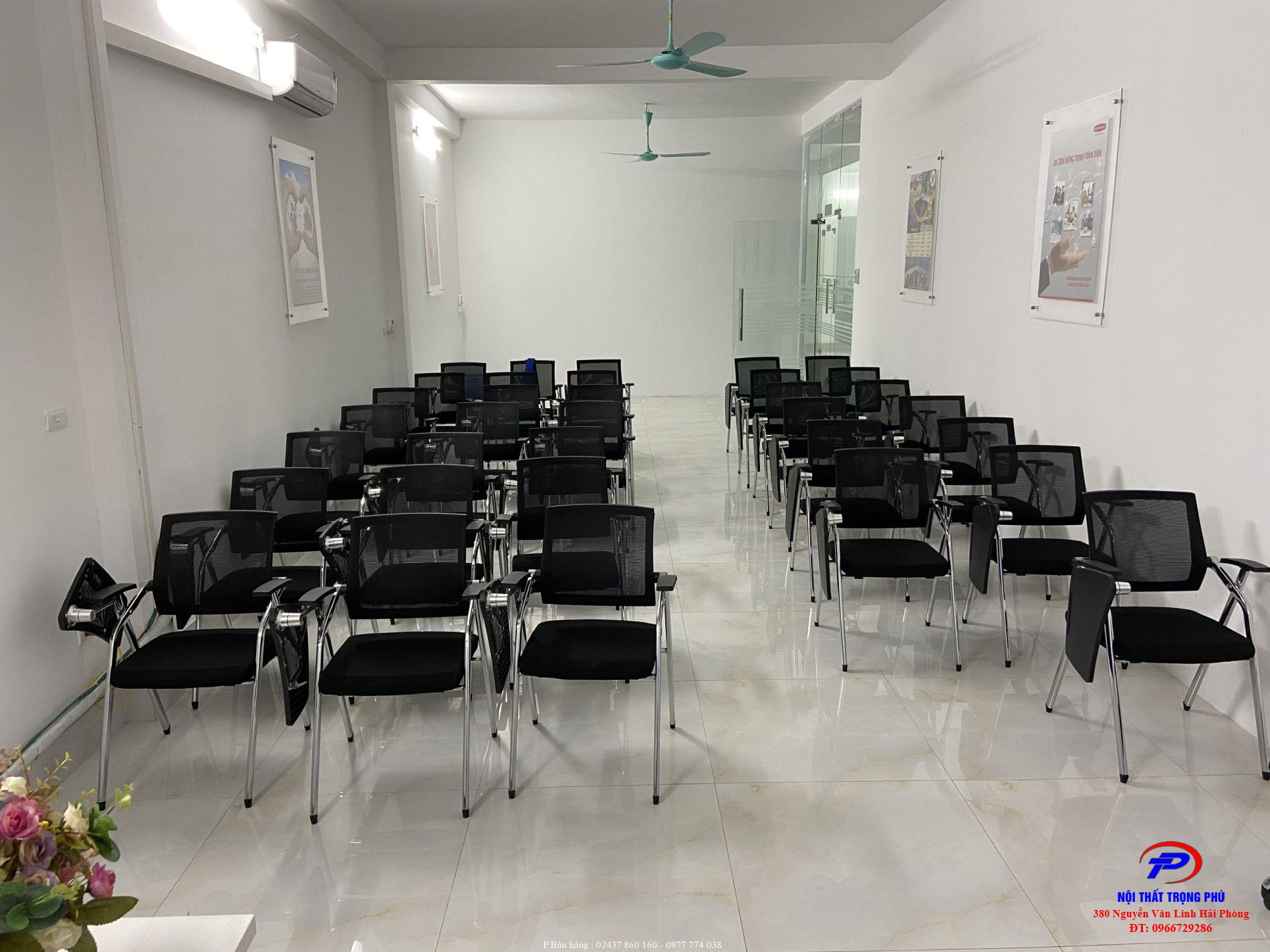 Ghế tranning- Ghế lưới gấp liền bàn GGLB1