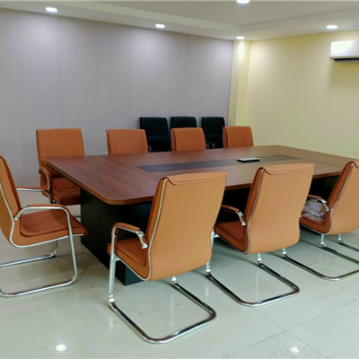 Ghế chân quỳ da cao cấp GQ642 đệm da màu vàng bò