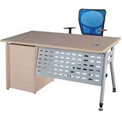 Bàn làm việc Royal chân thép HR140HLC1Y1