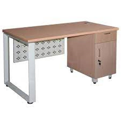 Bàn làm việc Royal chân thép HR140HLC5