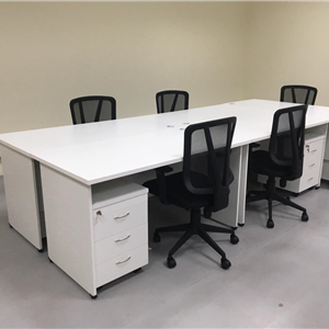 Bàn làm việc văn phòng  1m2 BVG12