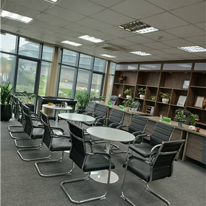 Ghế quỳ da lưng thấp TP GQ4009B