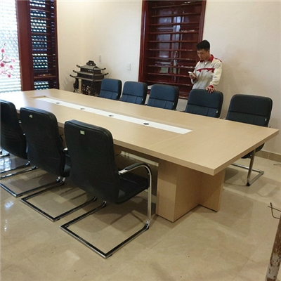 Bàn họp TP36