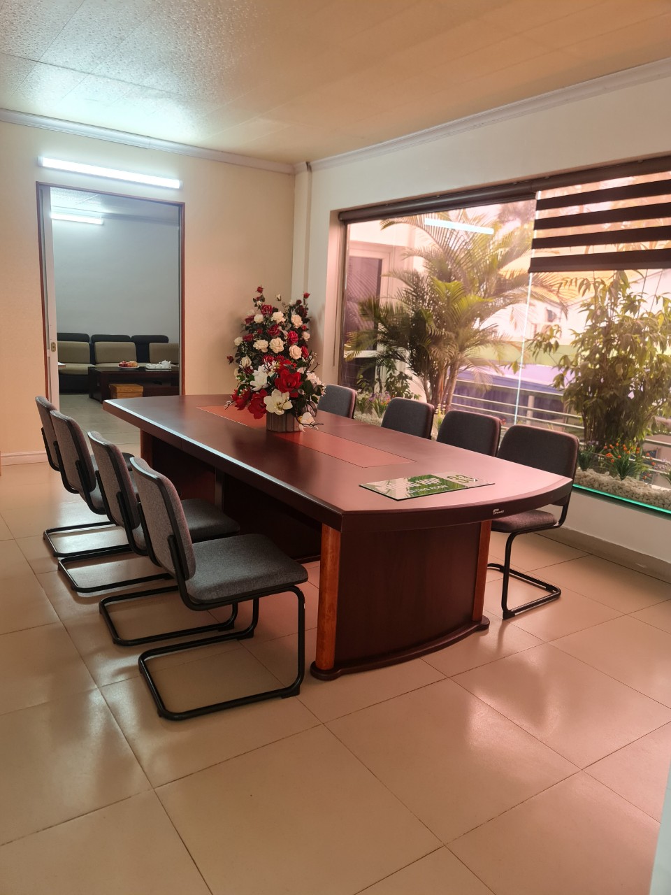 bàn ghế phòng họp